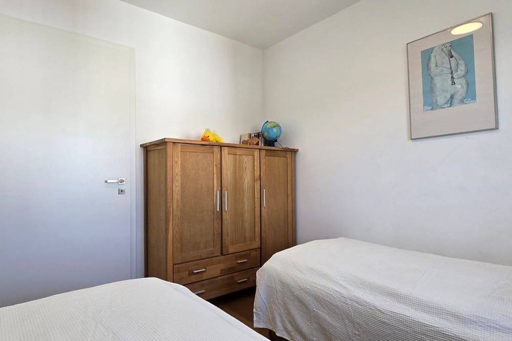 Entire apartment, Apartment Lp10 - 3-room apartment close to the beach (approx. 102 m²) with large balcony and in Graal-Müritz, Rostock and Surroundings