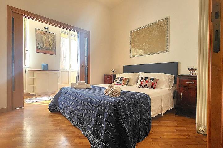 Ganze Wohnung, Beautiful 100sqm flat in the heart of Cagliari. Parking, 2 bedrooms, 2 bathrooms in Marina (Sardinia), Cagliari
