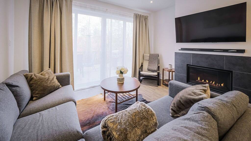 Chalet Listra peace & spa - 16min to Tremblant in La Conception, Québec