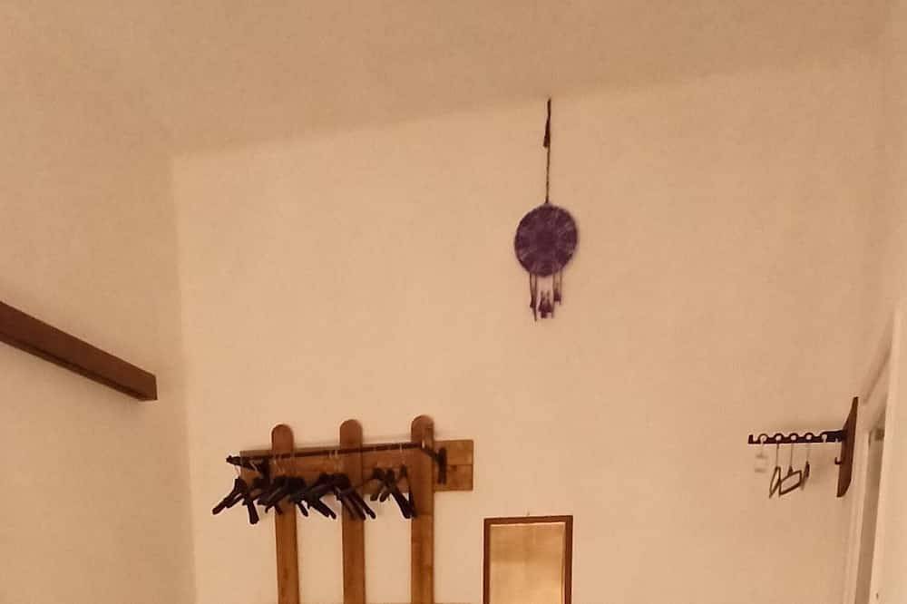 Casa Monica: luminosa, arieggiata, curata, accogliente in Iglesias Centro, Iglesias