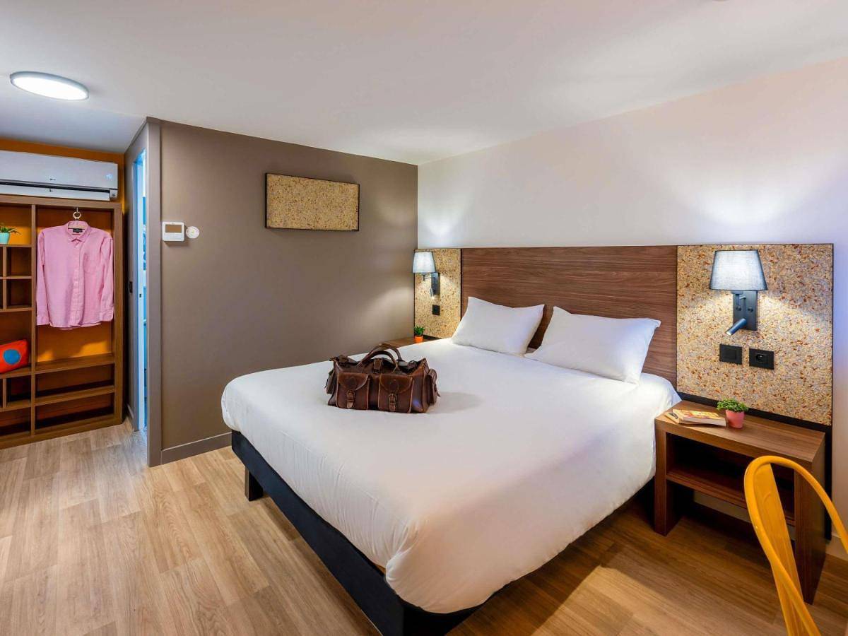 Greet Hotel Chatellerault in Châtellerault, Vienne (France)