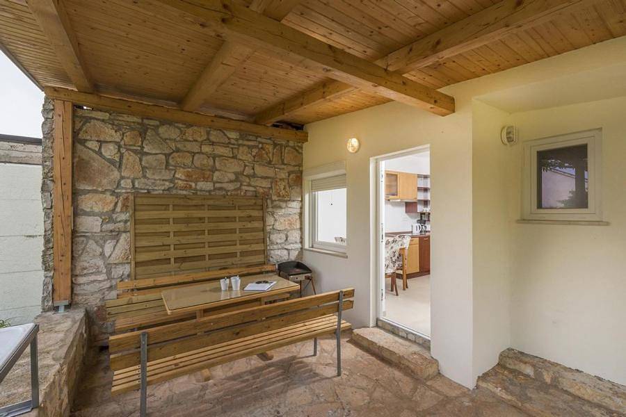 Modernes Ferienhaus mit Terrasse und Garten in ruhiger Lage in Karigador, Umag und Umgebung