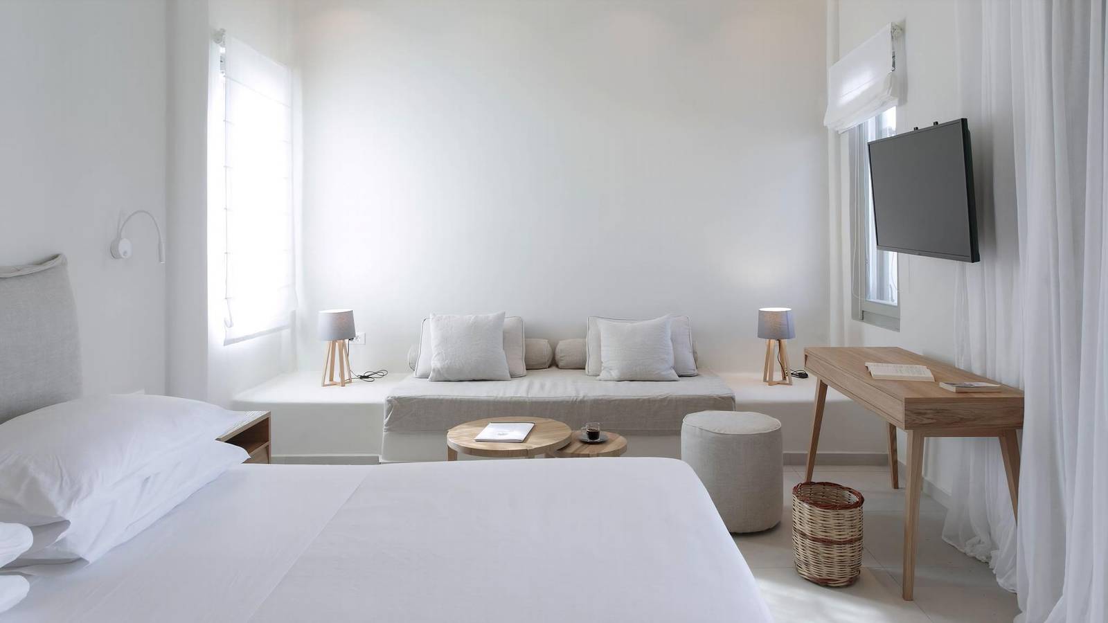 Kedros Villas Master Suite Garden View with Private Pool in Agios Prokopios, Cyclades