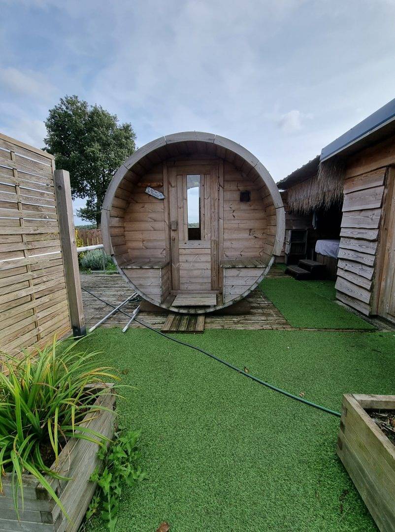 Gîte de charme avec piscine, sauna et spa privés in Inguiniel, Région de Lorient