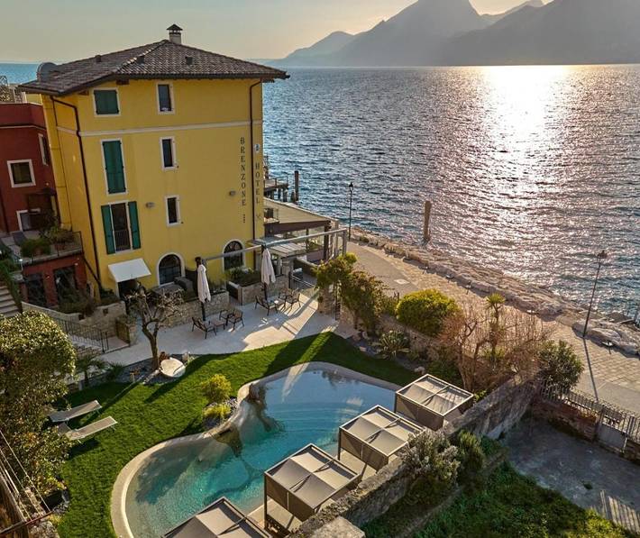 Hôtel pour 4 personnes, avec jardin ainsi que jacuzzi et piscine