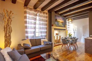 Gîte pour 6 personnes, avec piscine dans Rue Typique De Sarlat Sarlat La Caneda