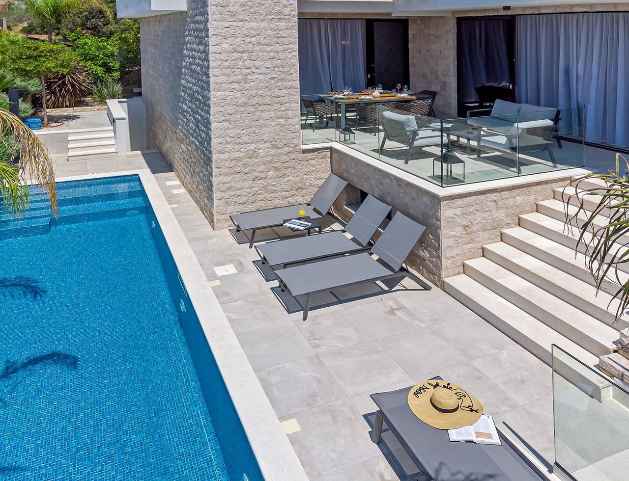 Luxury Beachfront Villa Raquel Solta with Private Pool, Gym with Seaview in Necujam, Solta