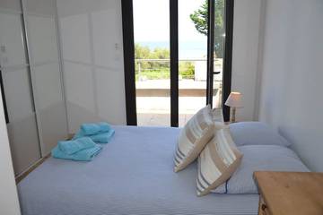Villa voor 9 Personen in Cap Bénat, Bormes-les-Mimosas, Afbeelding 4