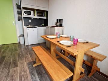 Lodge for 4 People in Chamrousse, Isère, Photo 3