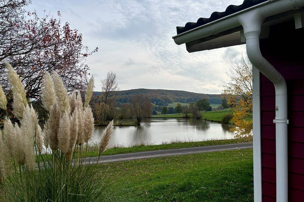 Das rote Haus am See - Ferienhaus in traumhafter Lage in Hohenroda, Rhön-Hessen