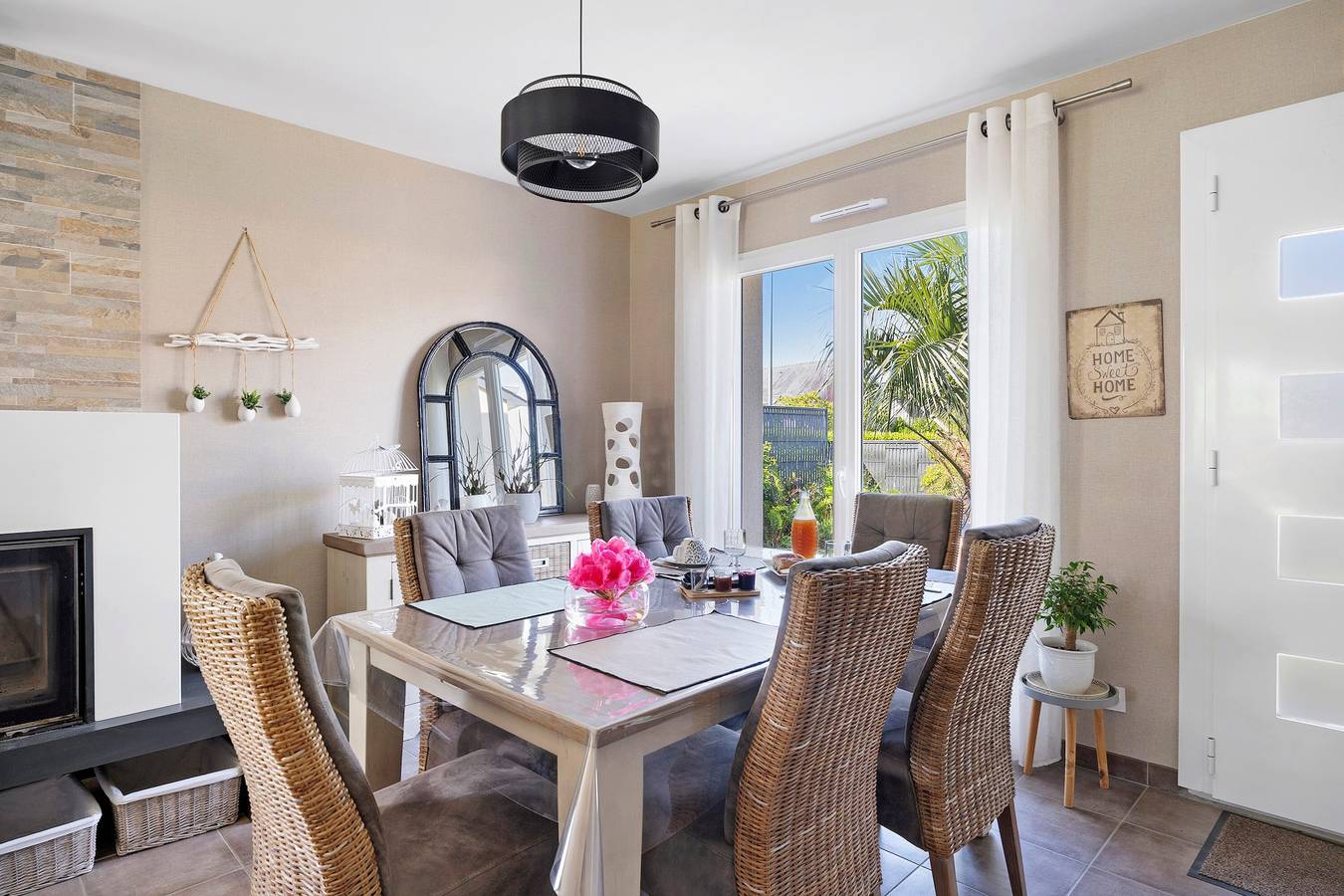 Habitación de huéspedes “Saint-Samson-sur-Rance” con terraza, jardín privados y Wi-Fi in Saint-Samson-sur-Rance, Región de Dinan