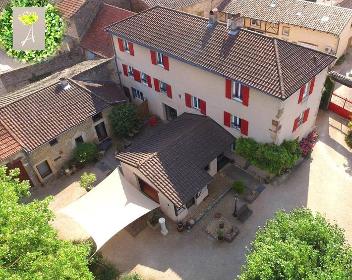 Maison d’hôte pour 2 personnes, avec piscine et jardin ainsi que terrasse et vue, animaux acceptés