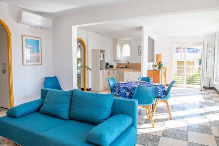 Location de vacances pour 11 personnes, avec jardin ainsi que vue et vue sur le lac dans Plage Leucate Barcares (Leucate) - 3