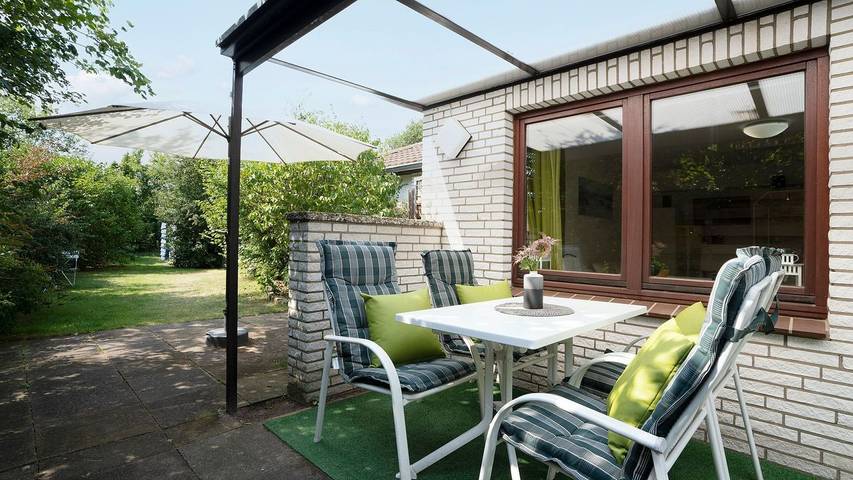 Bungalow für 2 Personen, mit Garten und Terrasse, kinderfreundlich in Lensterstrand