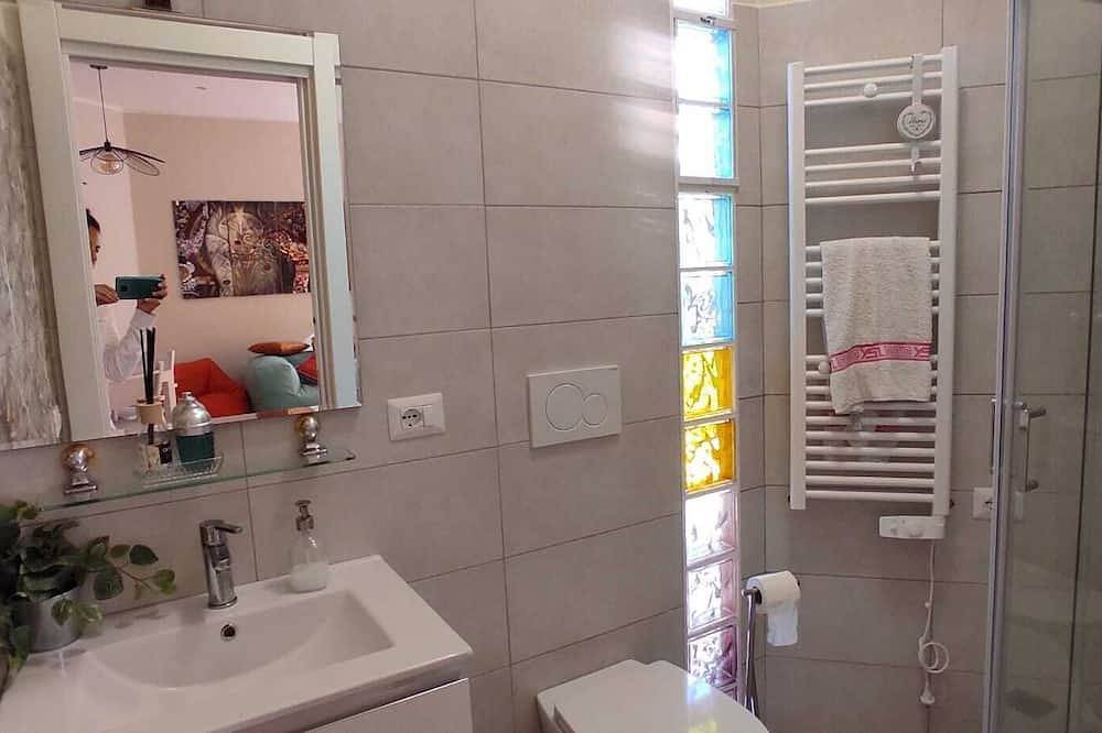 Villa Lido dei Pini garden 350sqm 3km from the sea, studio with wifi for smart work in Ardea, Rom Provinz