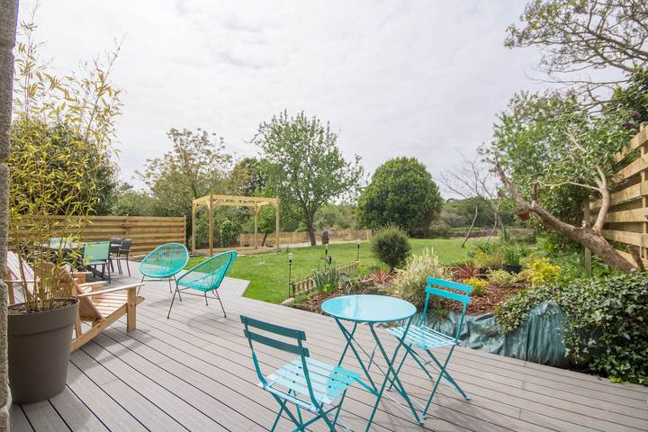 Gîte pour 8 personnes, avec terrasse et jardin à Carnac - 3