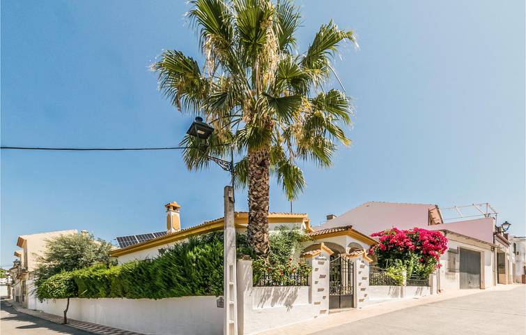 Casa de vacaciones para 6 personas, con terraza además de jardín y piscina - 1