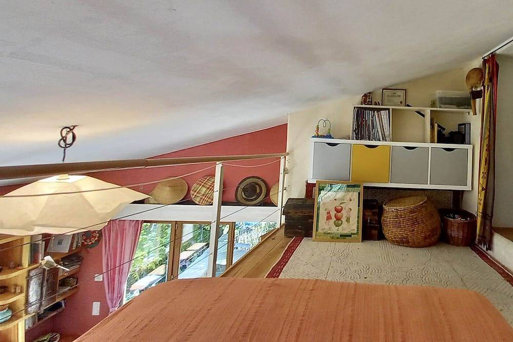 Maison D'architecte Indépendante Dans un Jardin Avec vue Remarquable in Cotignac, Brignoles region