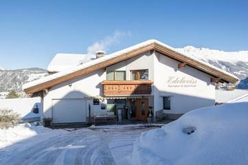 Ferienwohnung für 3 Personen, mit Ausblick und Terrasse, mit Haustier in Ladis
