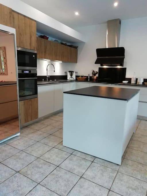 Location de vacances pour 5 personnes, avec jardin ainsi que piscine et vue à Barbentane - 3