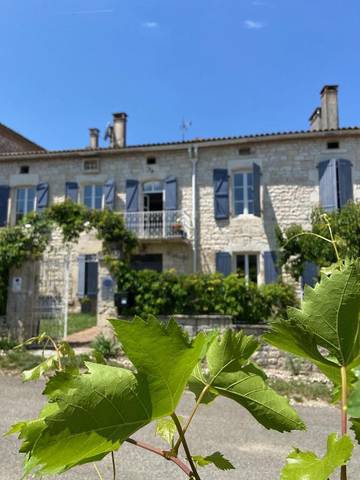 Gîte pour 4 personnes, avec jardin à Montdoumerc