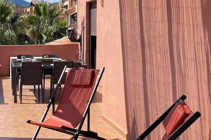 Finca für 6 Personen, mit Terrasse und Garten sowie Pool in Casares