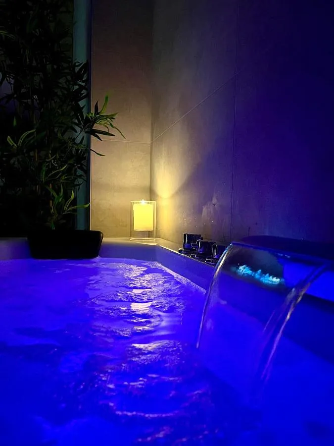 Apartamento de vacaciones para 4 personas, con jacuzzi y balcón - 1