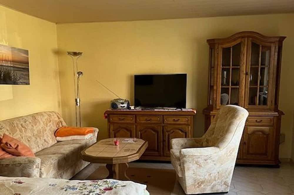 Ganze Wohnung, Ferienwohnung Marie-Luise - Ferienwohnung in Güstrow, Mecklenburgische Seenplatte