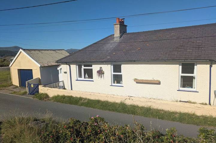 Cottage for 6 people, with garden, with pets in Fairbourne