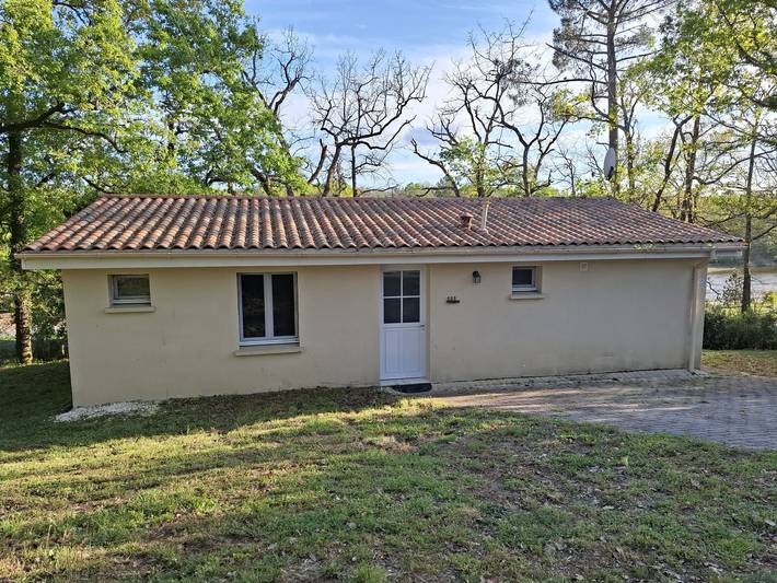 Gîte pour 6 personnes, avec piscine à Brossac - 2