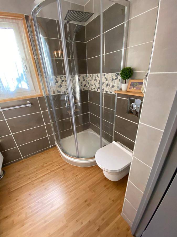 Gîte pour 2 personnes, avec jardin et piscine, adapté aux familles à Puget-Ville - 2