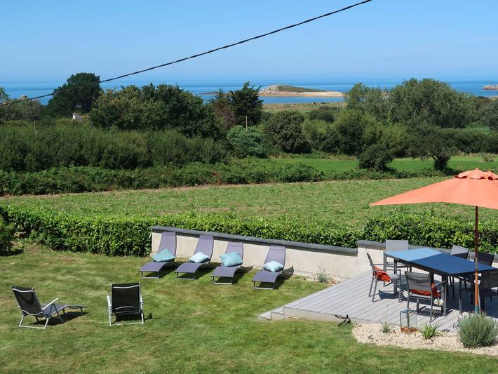 Location de vacances pour 8 personnes, avec jardin et terrasse à Penvénan - 2