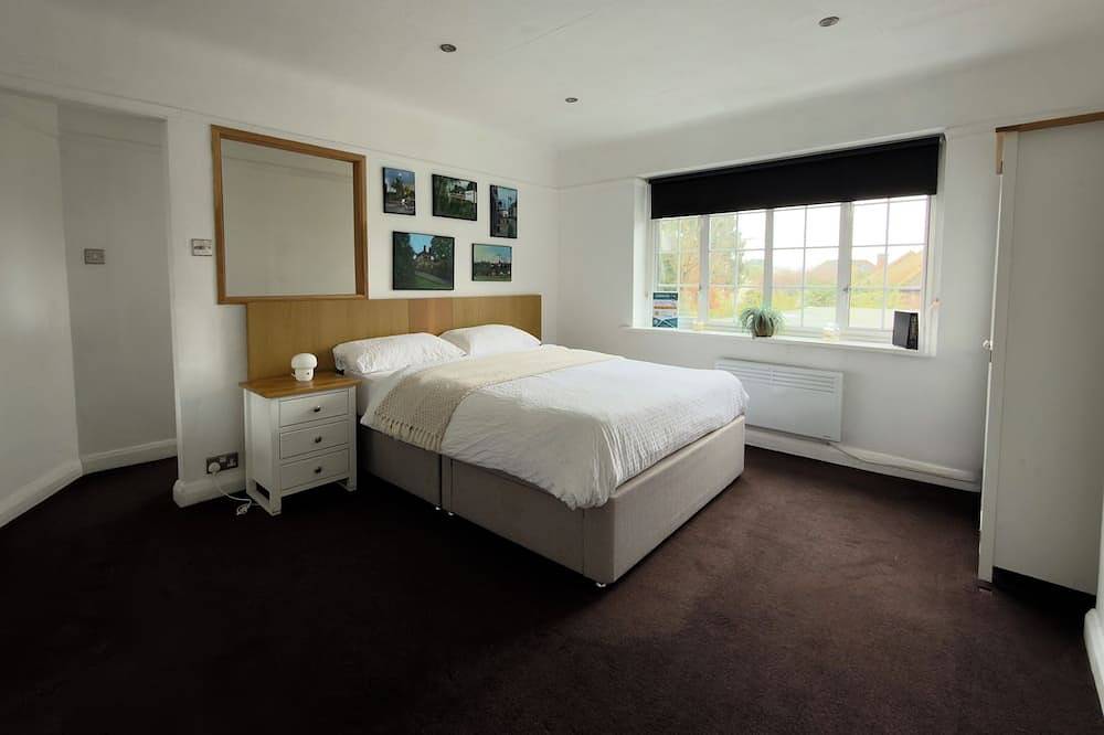 Ganze Wohnung, Family One Bedroom flat with private Kitchen in Sutton (London), London