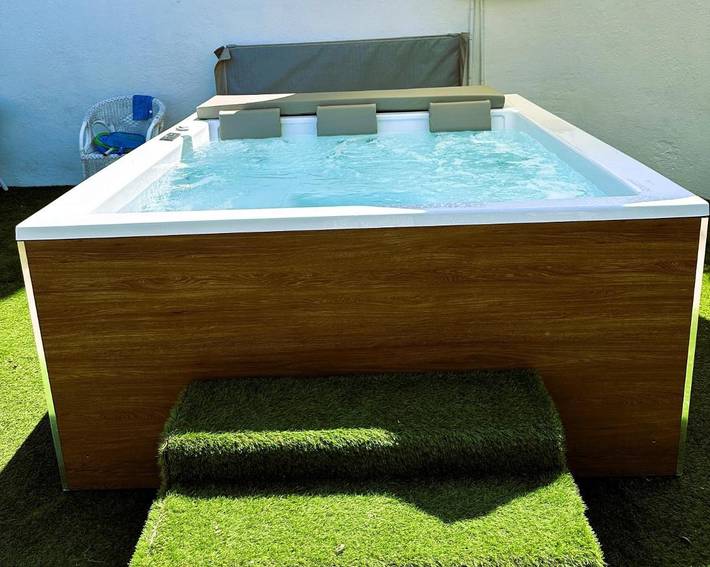 Villa per 3 persone, con panorama e giardino a Anacapri