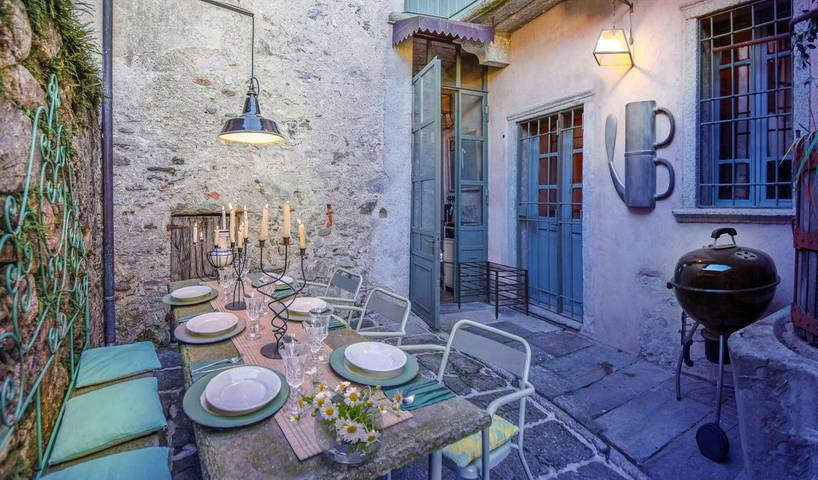 Villa 17. Jh. mit Berg- und Ortaseeblick in Monte San Giulio, Comune di Pella