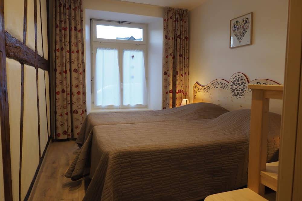 Appartement entier, Gîte \" Grand-mère\" 3 épis avec jardin et terrasse privée in Hunawihr, Parc naturel régional des Ballons des Vosges
