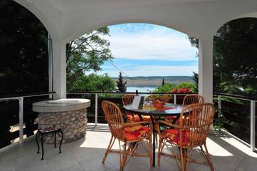 Ferienhaus für 5 Personen, mit Garten in Starigrad