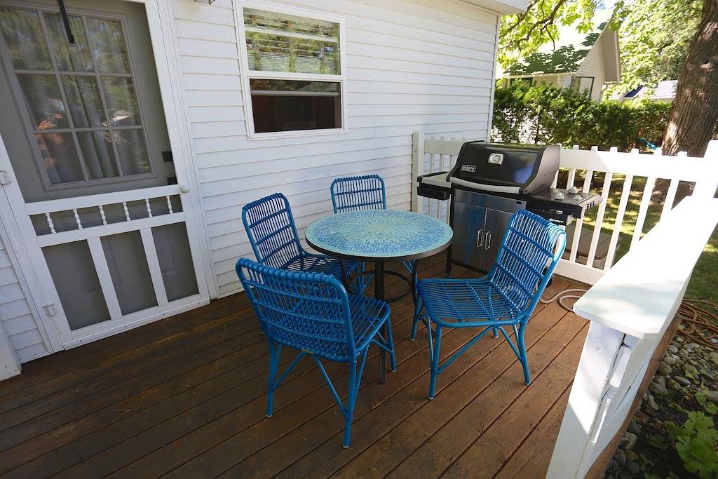 Dreamy Cottage, perfekte Lage zu Seen und Stadt! Süßeste Hütte in Charlevoix in Charlevoix, Charlevoix County