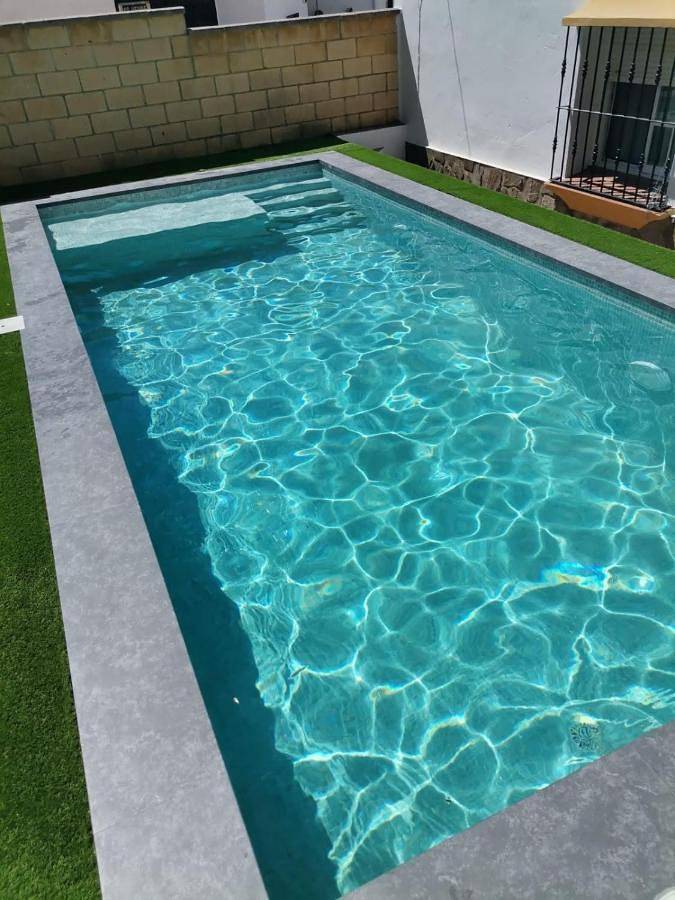 Casa rural para 9 personas, con Jacuzzi y Terraza además de Jardín y Piscina en Serranía de Ronda - 3