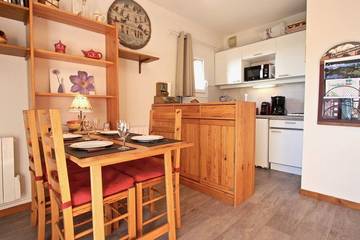 Gîte pour 4 personnes, avec balcon dans Office de Tourisme de Chamrousse