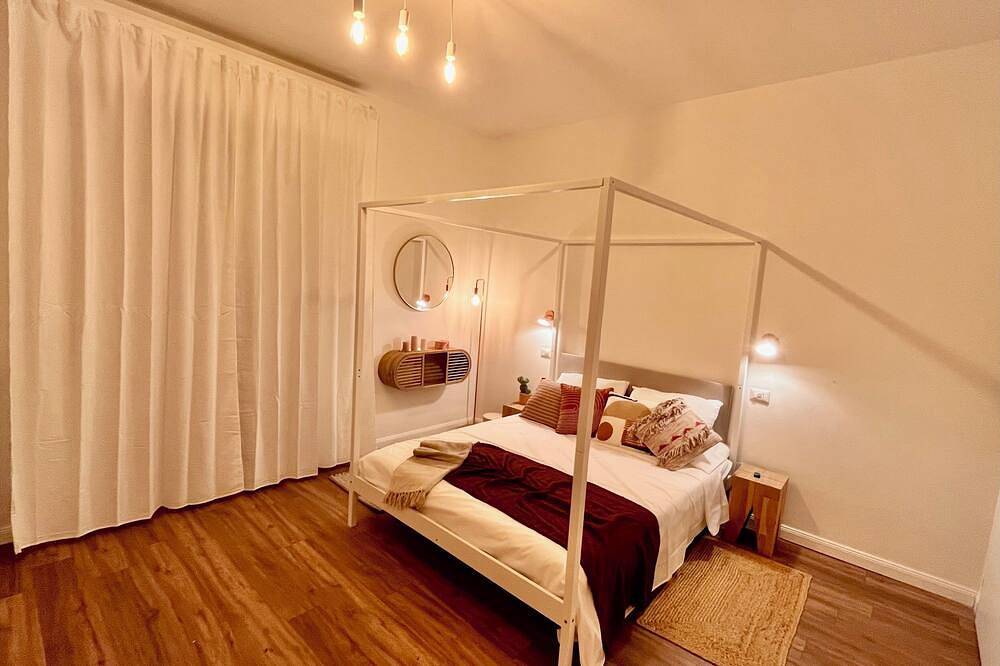 Ganze Wohnung, Spacious apartment in the heart of Umbria, for families and trips with friends. in Torgiano, Perugia Provinz