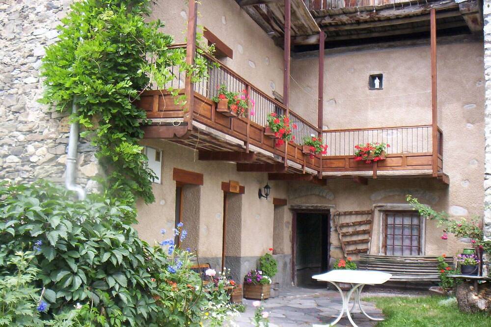 Gîte pour 5 Personnes dans Bourg-Saint-Maurice, Paradiski