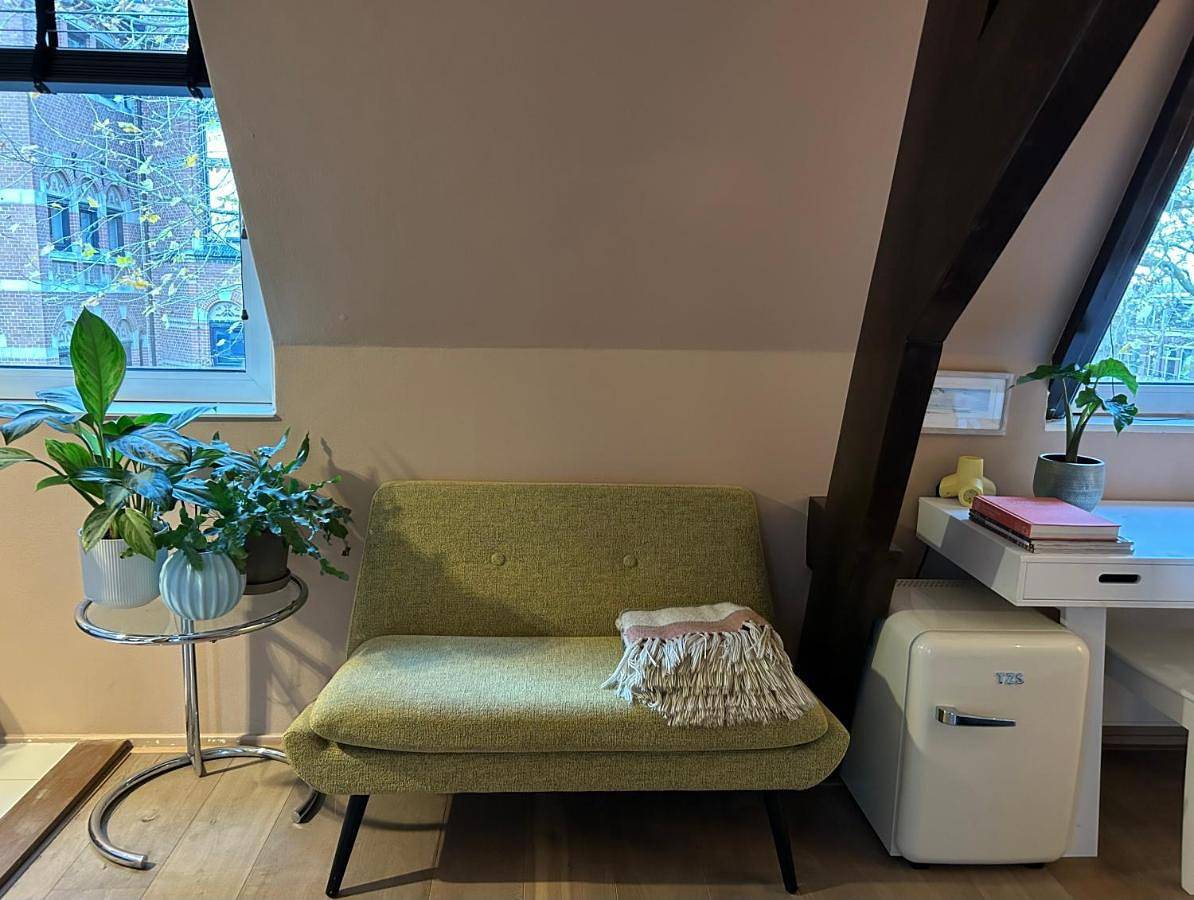 Cozy room just outside Utrecht Center, calm & green in Utrecht, Bestuur Regio Utrecht