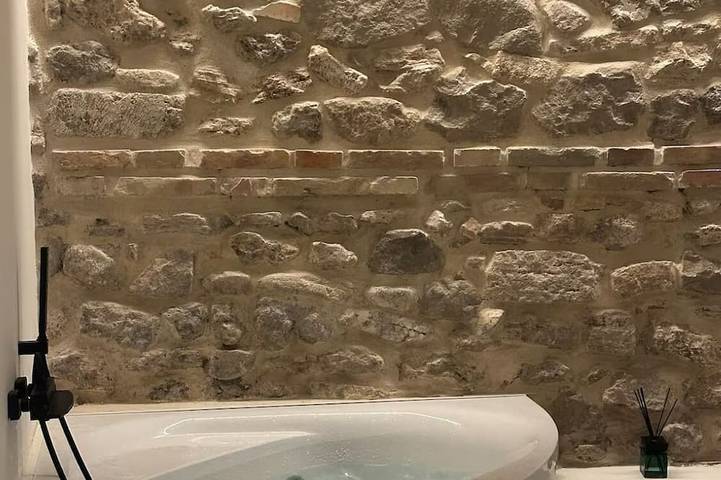 Ganze Wohnung, Painter's Suite - Quite Luxury between Relaxation and History in Tivoli, Rom Provinz