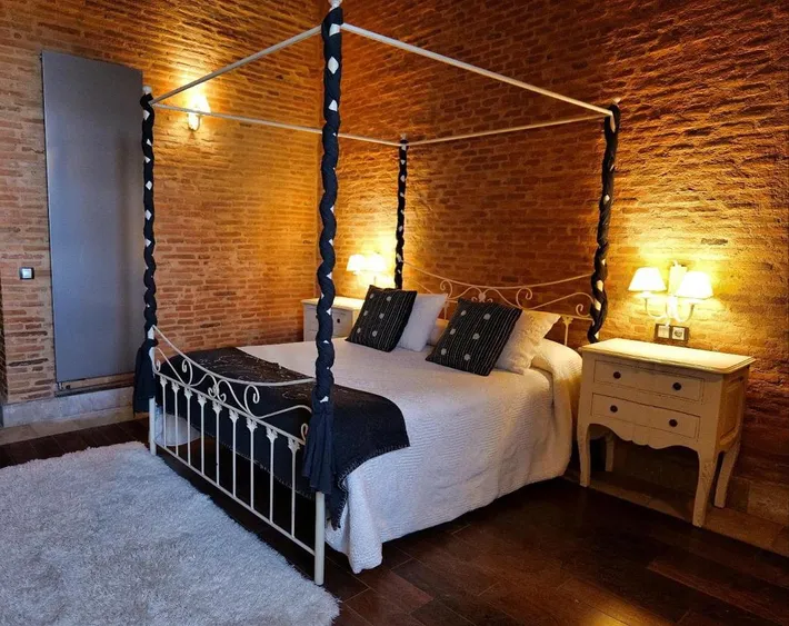 Hotel for 2 people, with pool and garden as well as view - 1