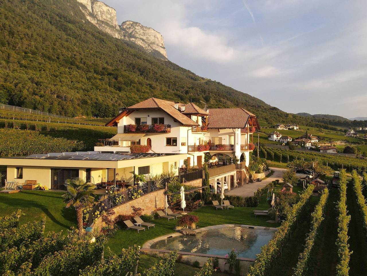 Ganze Ferienwohnung, Plattenriegelhof - Schloss Freudenstein in Berg (Eppan), Eppan an der Weinstraße