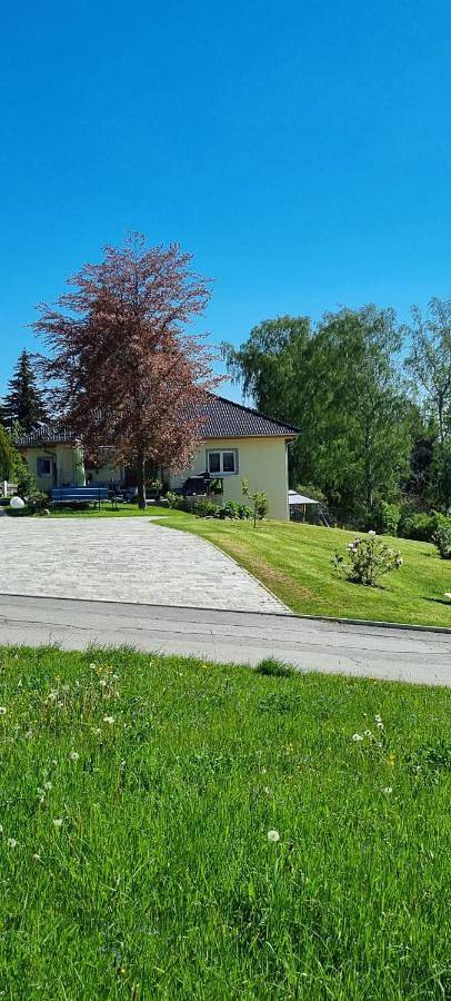 Ferienwohnung für 4 Personen, mit Terrasse und Garten sowie Sauna und Ausblick in Schwarzenberg (Erzgebirge)