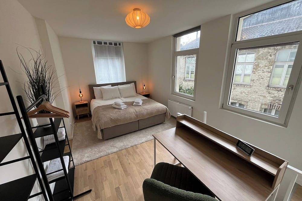 Ganze Wohnung, Cozy, modern apartment w/ garden - Urban Hideaway in Düren, Kreis Düren