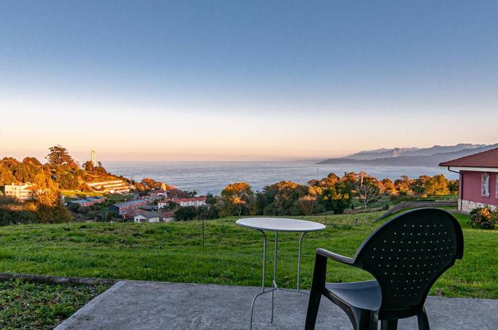 Casa rural para 6 personas, con Jardín y Vistas en Colunga
