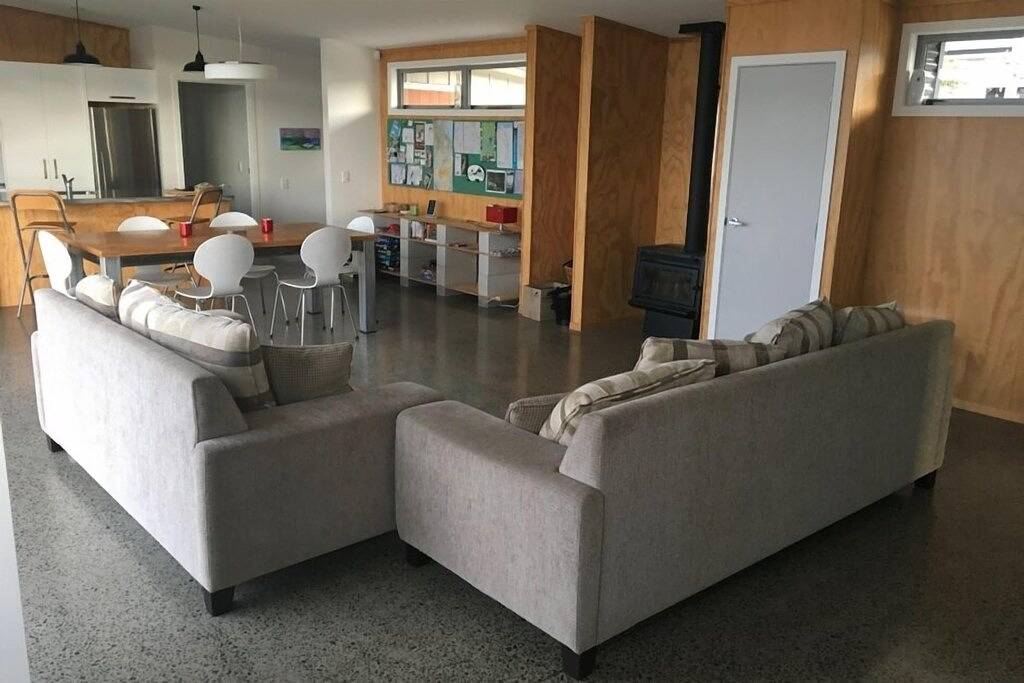 Atemberaubende architektonische Motuoapa Bach in Taupo District